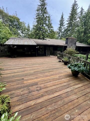 39045 258th Avenue SE, Enumclaw, WA 98022