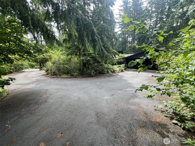 39045 258th Avenue SE, Enumclaw, WA 98022