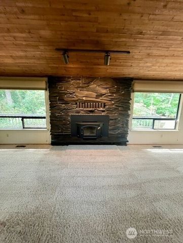 39045 258th Avenue SE, Enumclaw, WA 98022