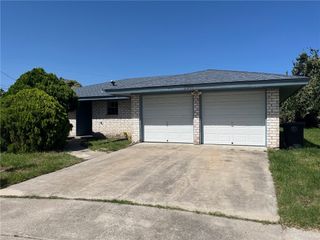 3001 Latour Pl, Corpus Christi, TX 78418