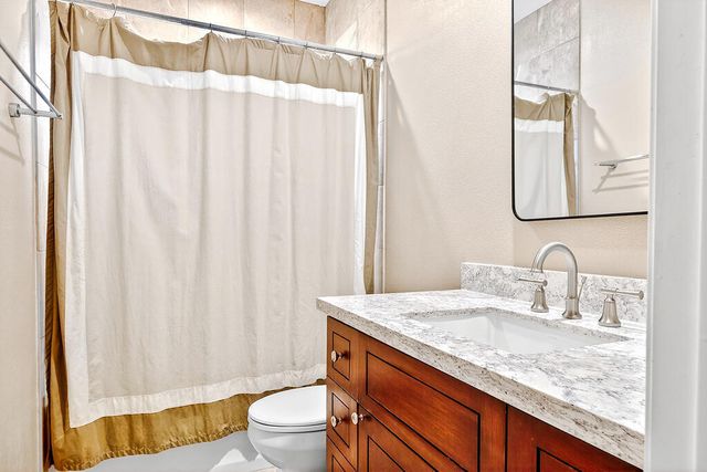 38019 Crocus Lane, Palm Desert, CA 92211