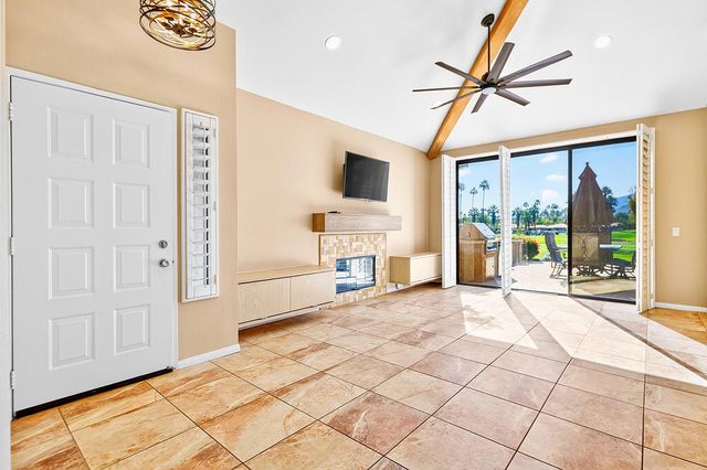 38019 Crocus Lane, Palm Desert, CA 92211