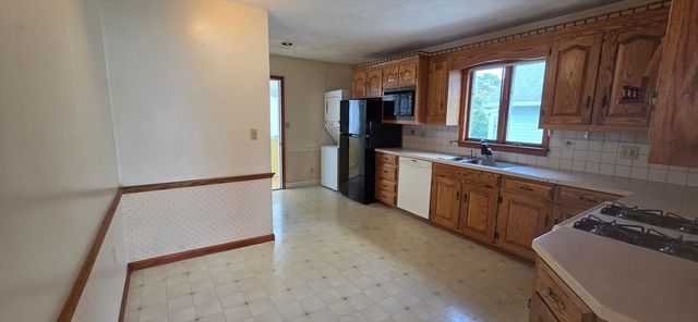 40 Englewood Ave 2, Everett, MA 02149