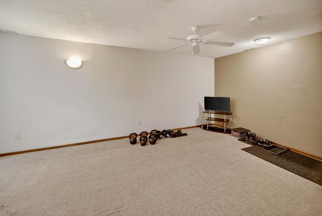 206 Spruce Hills Drive, Cedar Falls, IA 50613