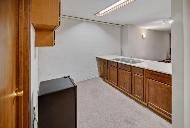 206 Spruce Hills Drive, Cedar Falls, IA 50613