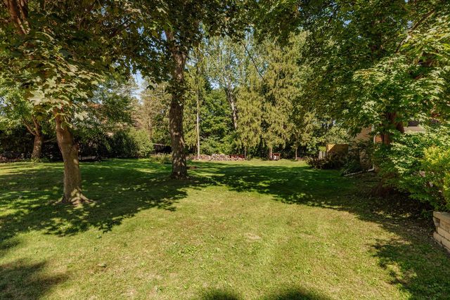 248 E Ottawa AVENUE, Dousman, WI 53118