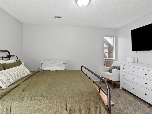 11904 O Casey Street, Yukon, OK 73099