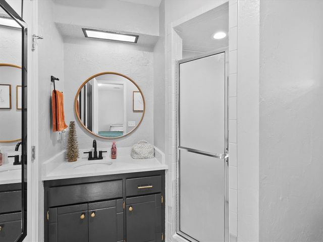 11904 O Casey Street, Yukon, OK 73099