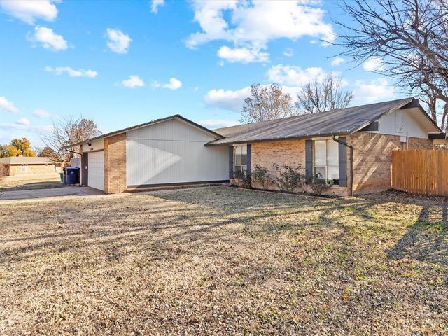 11904 O Casey Street, Yukon, OK 73099
