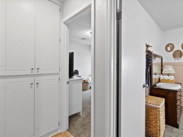 11904 O Casey Street, Yukon, OK 73099