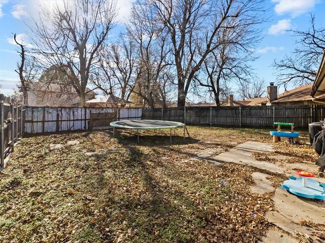 11904 O Casey Street, Yukon, OK 73099