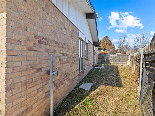 11904 O Casey Street, Yukon, OK 73099
