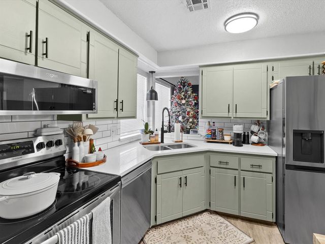 11904 O Casey Street, Yukon, OK 73099