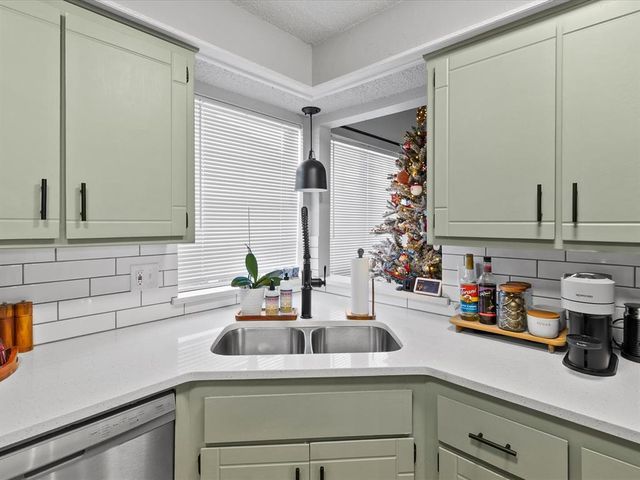 11904 O Casey Street, Yukon, OK 73099