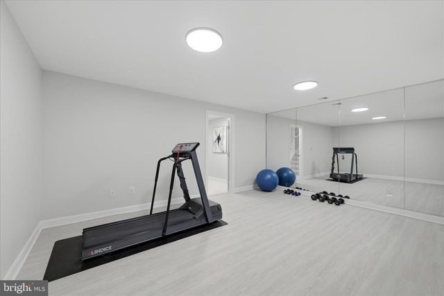 1234 TOTTENHAM CT, Reston, VA 20194