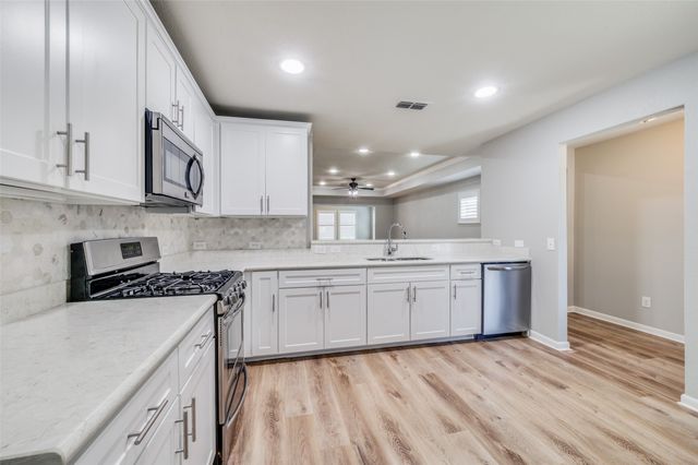 6726 Hickory Creek Drive, Frisco, TX 75036