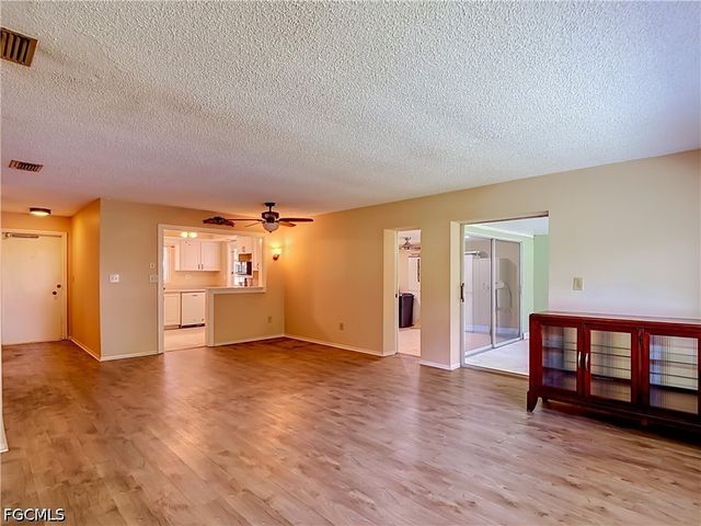 842 Pangola DR, North Fort Myers, FL 33903