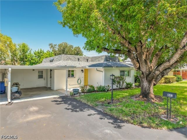 842 Pangola DR, North Fort Myers, FL 33903