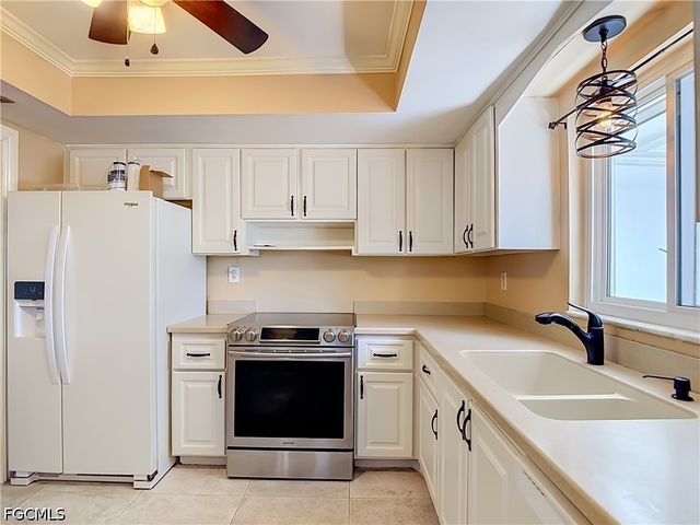 842 Pangola DR, North Fort Myers, FL 33903