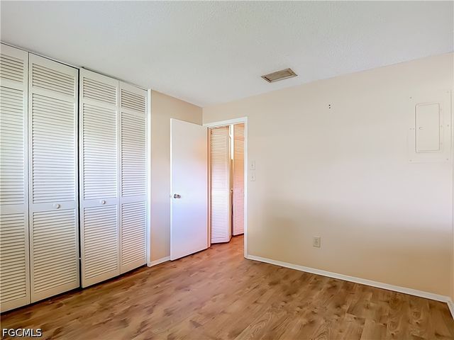 842 Pangola DR, North Fort Myers, FL 33903
