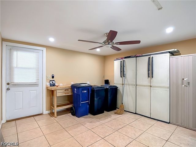 842 Pangola DR, North Fort Myers, FL 33903