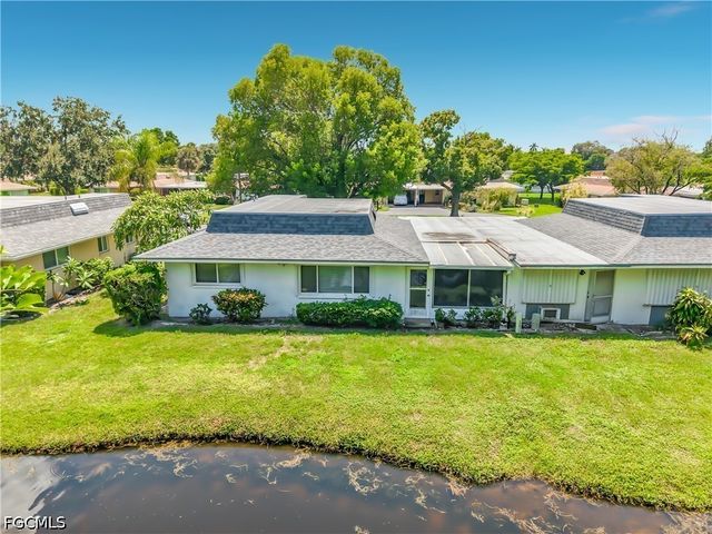 842 Pangola DR, North Fort Myers, FL 33903