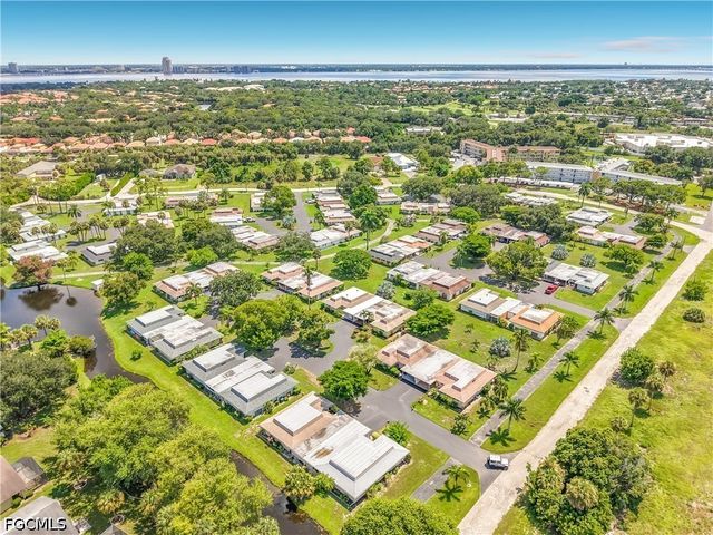 842 Pangola DR, North Fort Myers, FL 33903