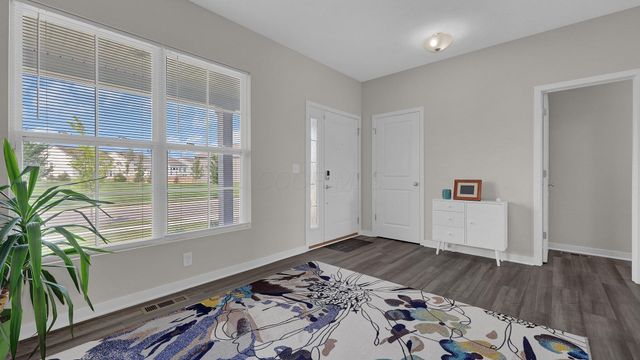 8145 Rhoderick Circle, Reynoldsburg, OH 43068