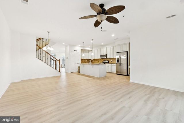 25997 BRAIDED MANE TER, Aldie, VA 20105