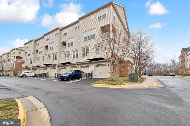 25997 BRAIDED MANE TER, Aldie, VA 20105