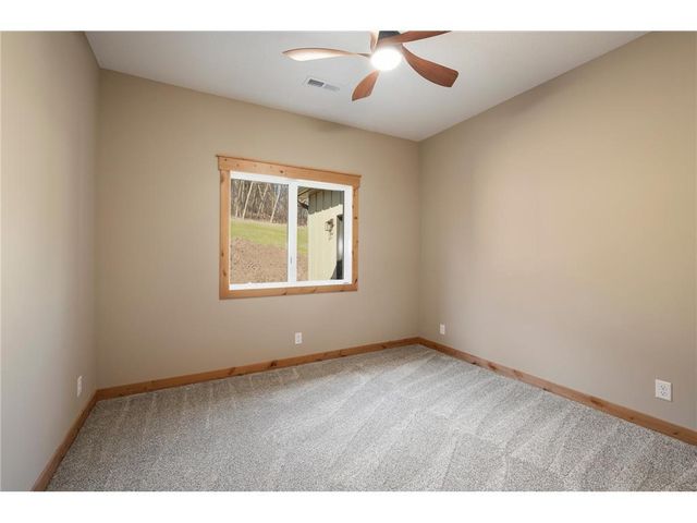 1093 Legend Lane, River Falls, WI 54022