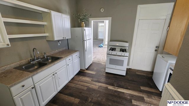 3302 Maple Street, Omaha, NE 68111