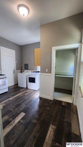 3302 Maple Street, Omaha, NE 68111