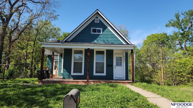 3302 Maple Street, Omaha, NE 68111