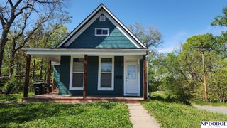 3302 Maple Street, Omaha, NE 68111