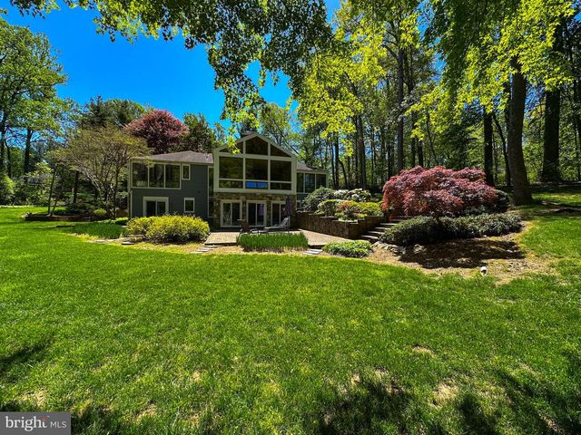 4004 HOLLY KNOLL DR, Glen Arm, MD 21057