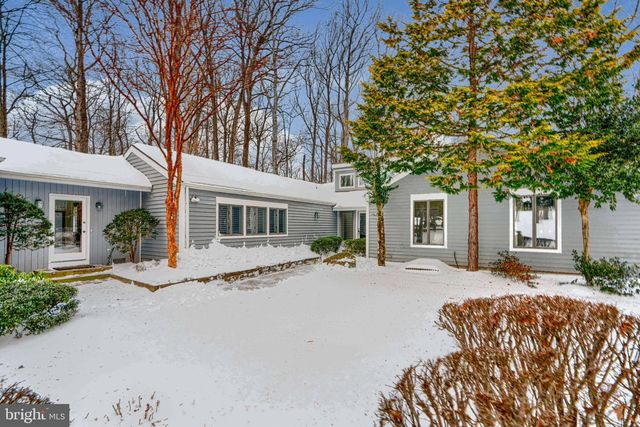 4004 HOLLY KNOLL DR, Glen Arm, MD 21057