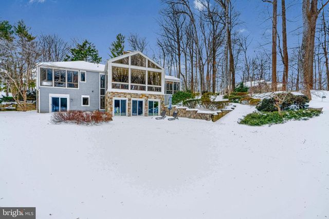 4004 HOLLY KNOLL DR, Glen Arm, MD 21057