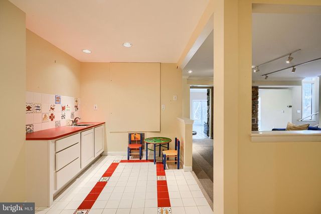 4004 HOLLY KNOLL DR, Glen Arm, MD 21057