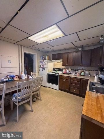 521 E BARNARD ST, West Chester, PA 19382