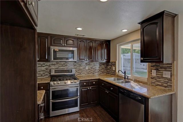 26691 Kicking Horse Drive, Corona, CA 92883
