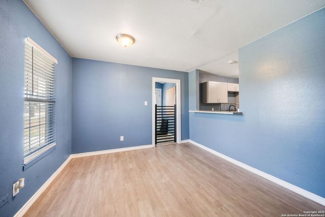 915 Deely, San Antonio, TX 78221
