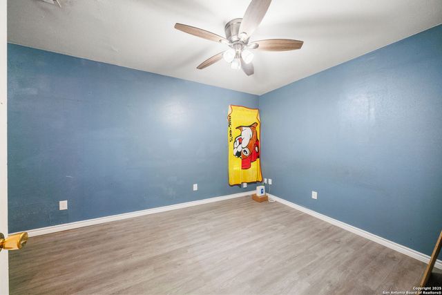 915 Deely, San Antonio, TX 78221