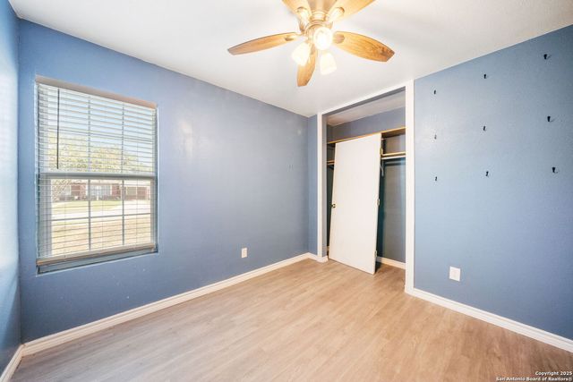 915 Deely, San Antonio, TX 78221