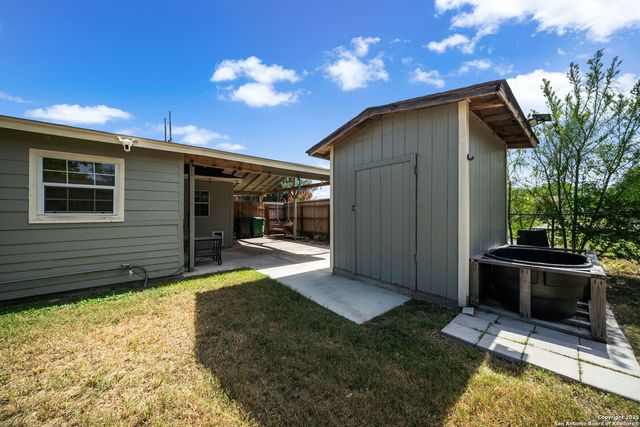 915 Deely, San Antonio, TX 78221