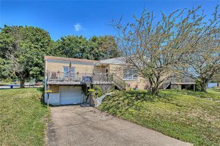 303 Thomas School Road, Hempfield Twp, PA 15601