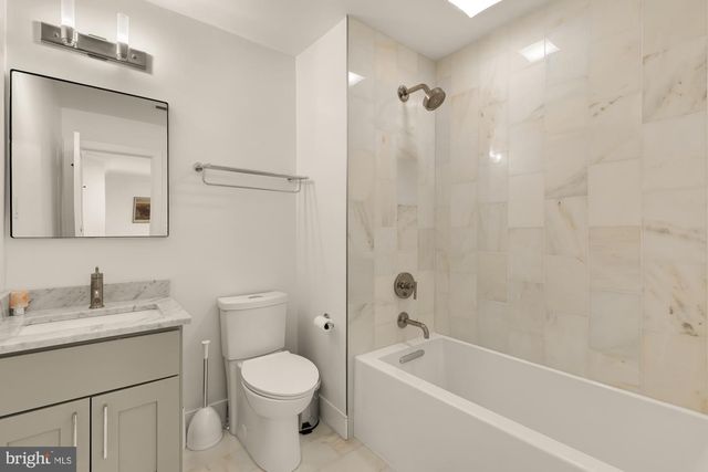 4105 17TH ST NW, Washington, DC 20011