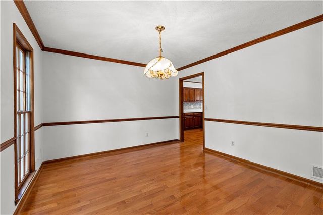 105 Windridge Drive, Fayetteville, GA 30215