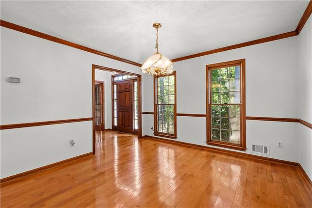 105 Windridge Drive, Fayetteville, GA 30215