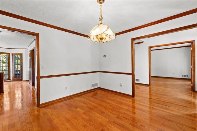 105 Windridge Drive, Fayetteville, GA 30215